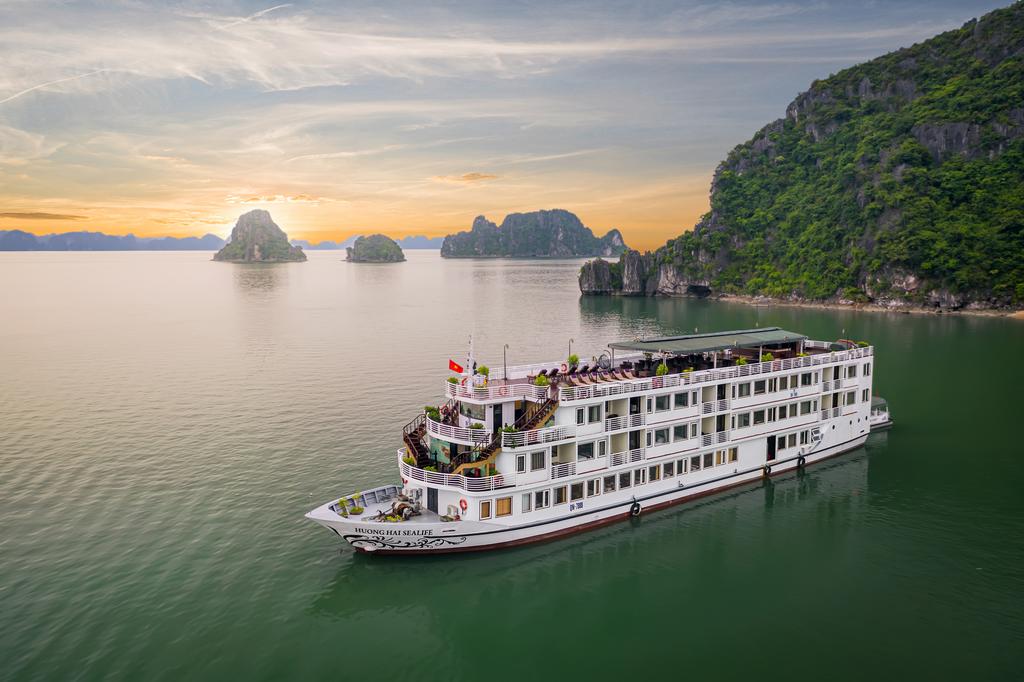 Halong Bay Cruise Price: How Much Does a Cruise Trip Cost?