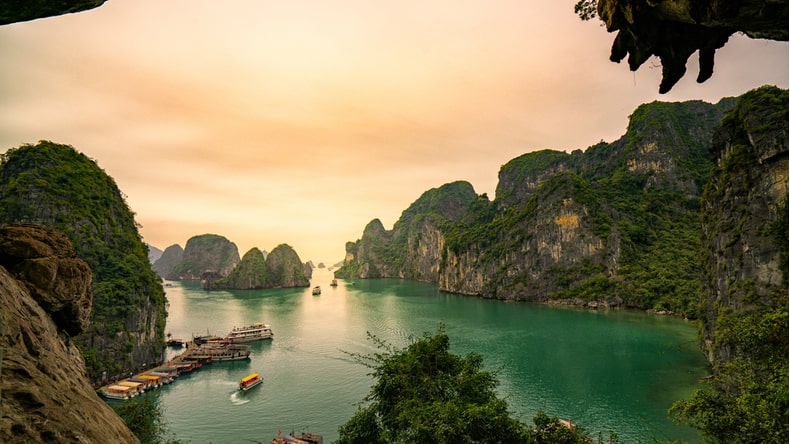 Choosing Between Halong Bay, Lan Ha Bay and Bai Tu Long Bay: Which Bay is Best?