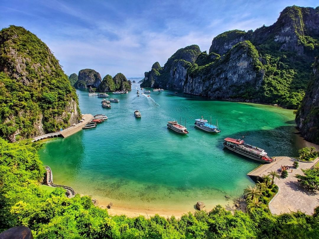 halong bay cruise itinerary