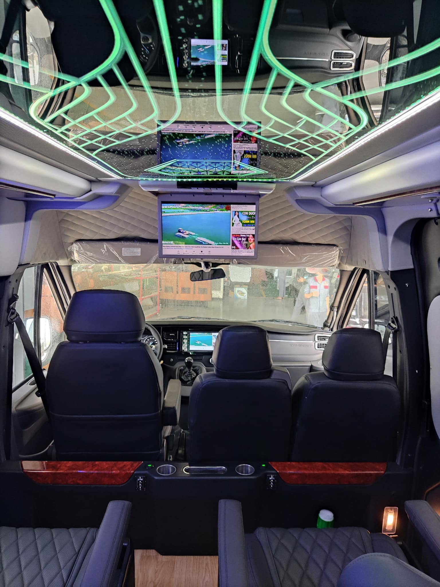 9 Best Luxury Shuttle Service from Hanoi to Ha Long Bay: Prices and Timetables
